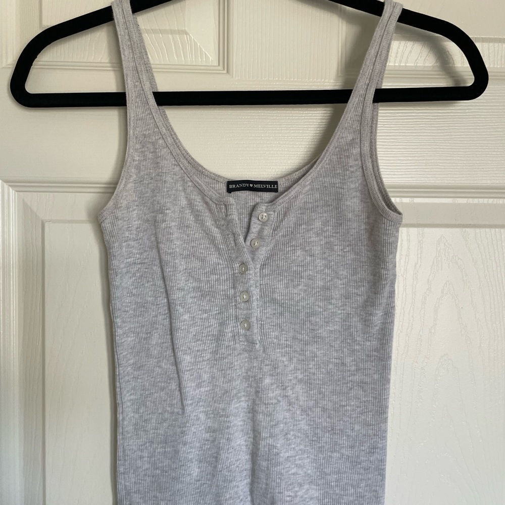 Two Ribbed Tanks - Picture 6 of 7